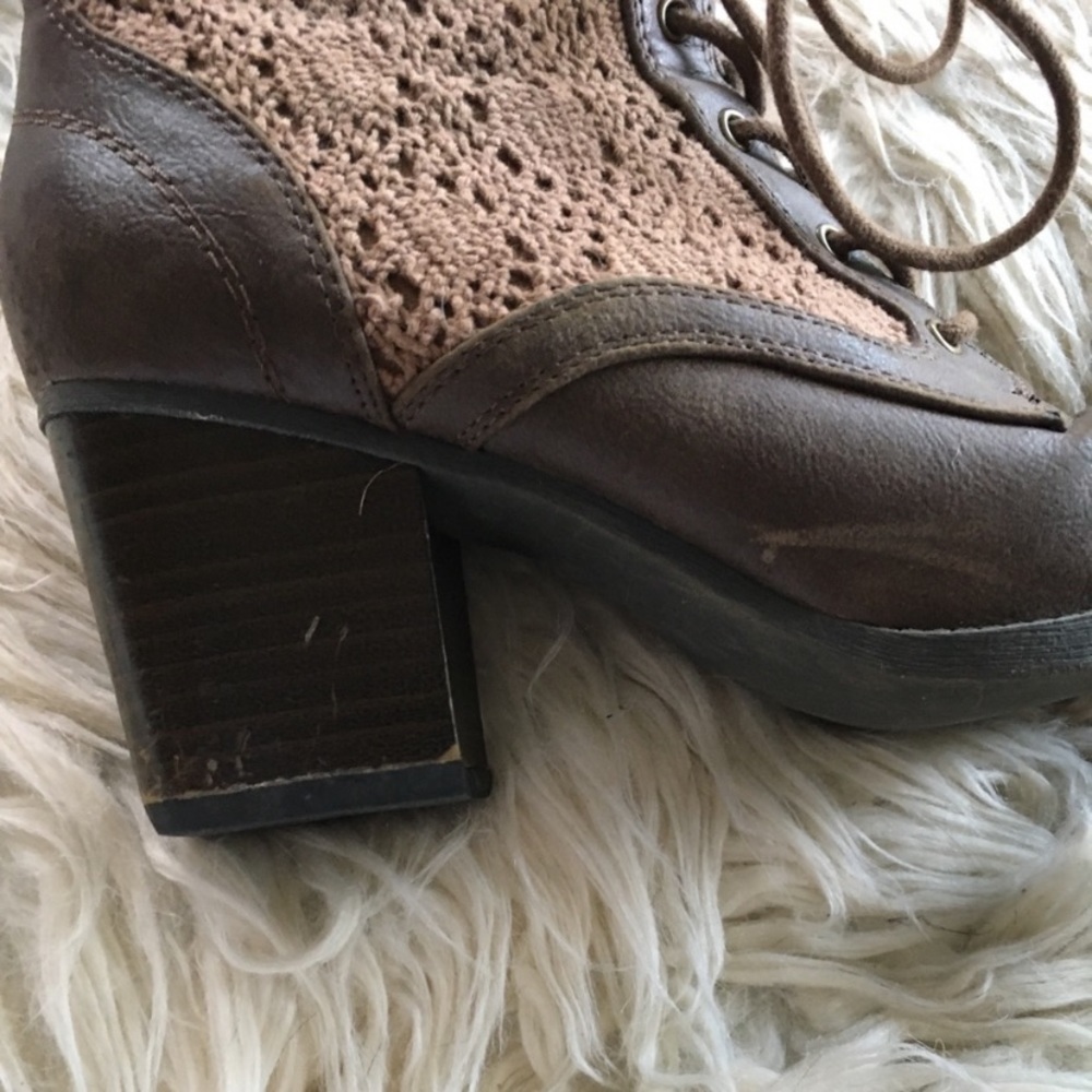 Francescas Boots - Picture 2 of 5